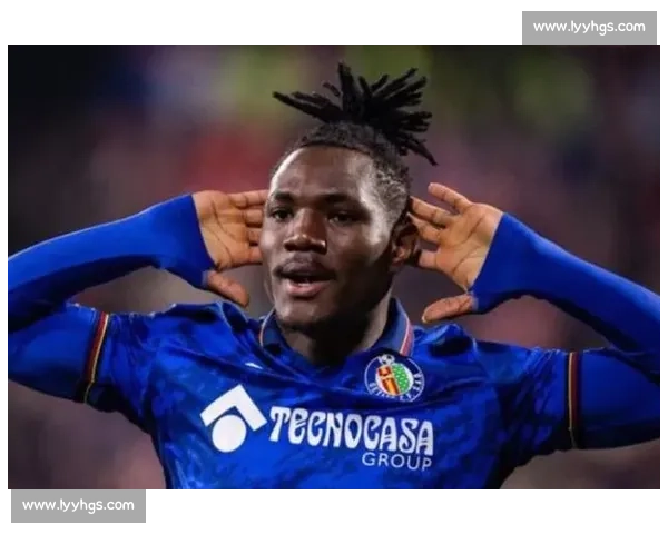 从 800 欧到 2000 万欧:乌切的足坛逆袭神话